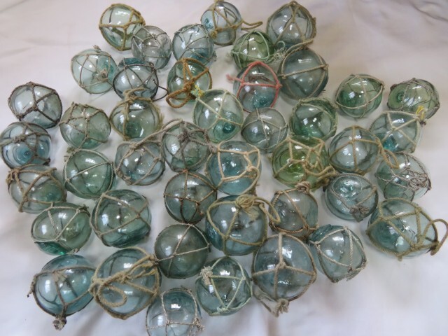 個数、価格要相談 ガラス玉 紐付き 100個 ビン玉 インテリア 直径6cm前後 Yahoo!オークション -「ガラス 浮き玉」(工芸品) の落札相場