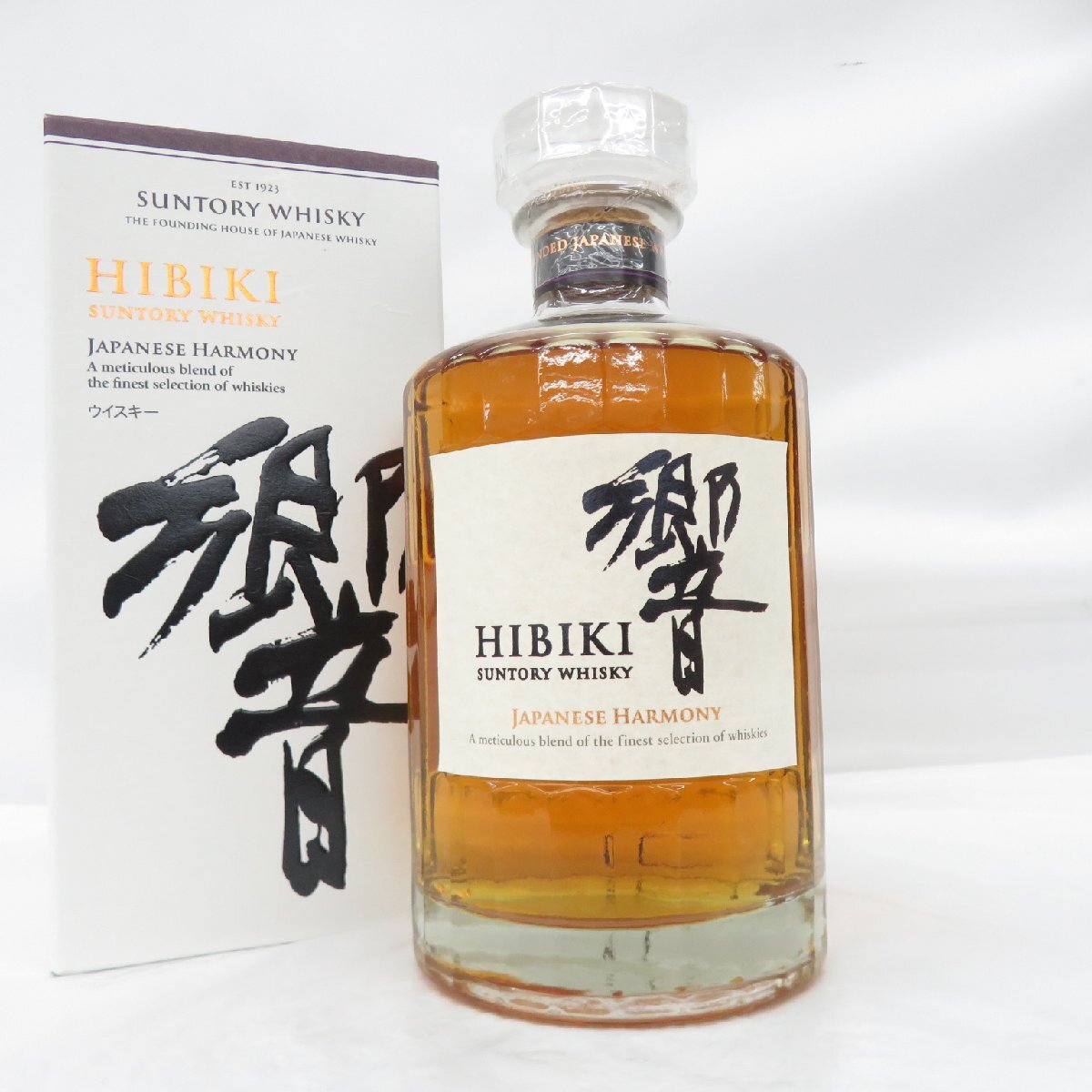 【新品未開封】サントリーウイスキー 響 JAPANESE HARMONY700m ウイスキー サントリーウイスキー響 JAPANESE HARMONY 700ml 箱