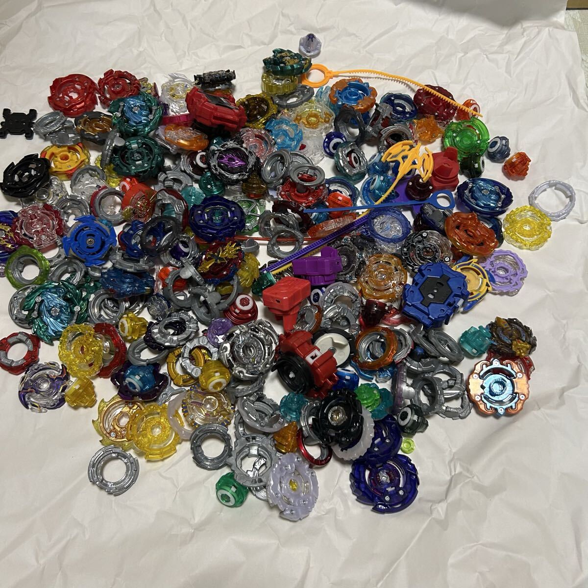 ベイブレード　まとめ売り　48個 Yahoo!オークション -「ベイブレード まとめ」の落札相場・落札価格