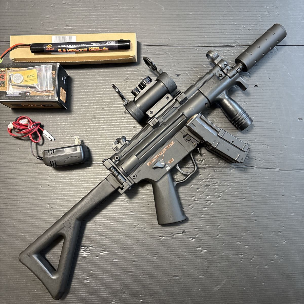マルイ　MP5 PDW 電動ガン H&K MP5KA4 クルツ PDW 東京マルイ 電動ガン エアガンレビュー