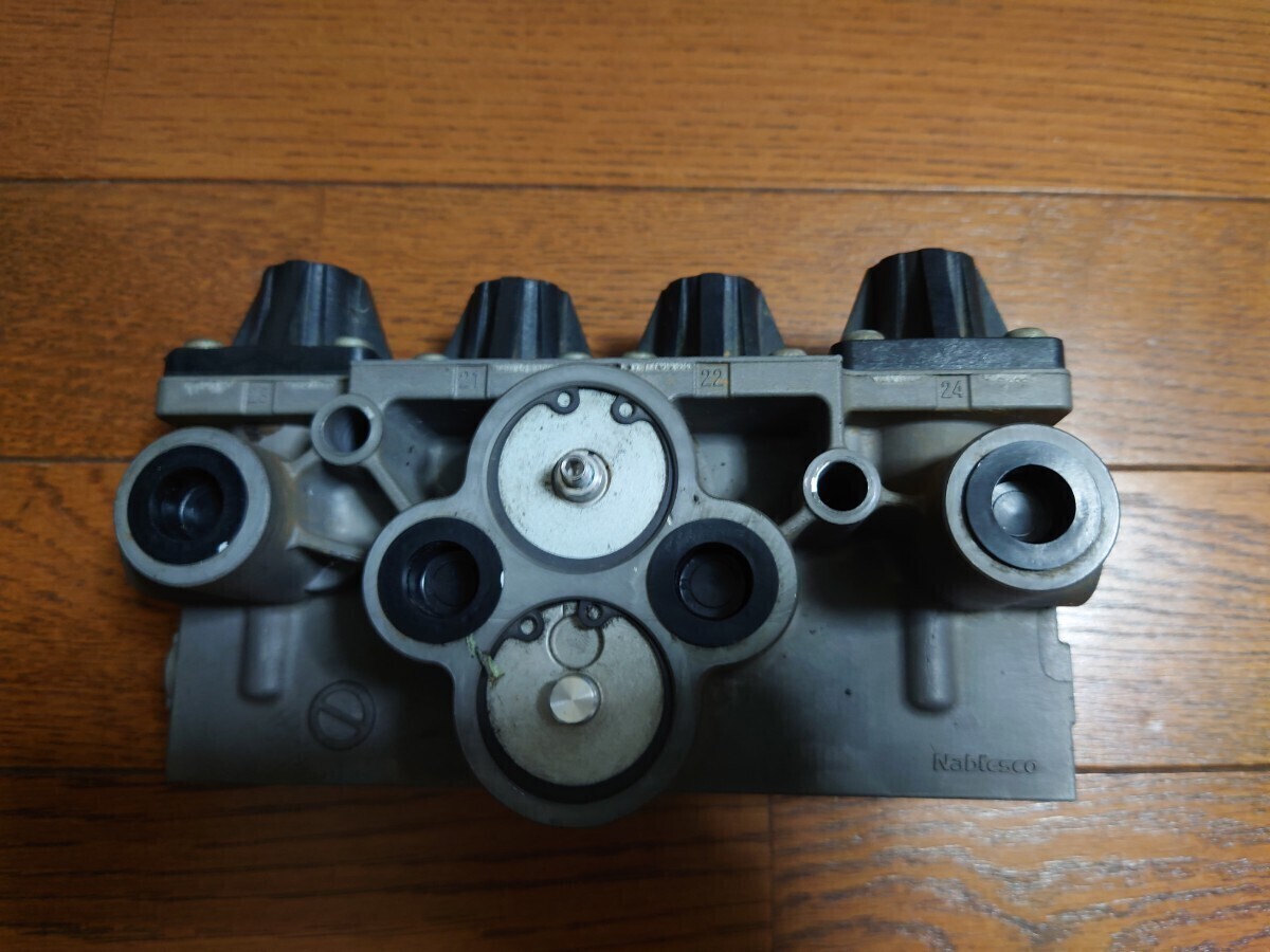 三菱ふそう純正エアードライヤー ML252086 新品未使用 cqfvq_000244003344210