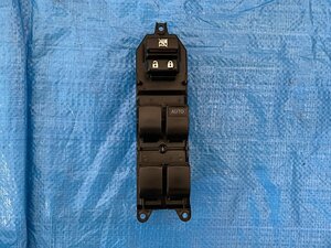 NHP10 アクア 前期 パワーウィンドウスイッチ/マスタースイッチ 品番 84820-33260 梱包② 501129