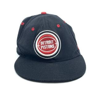 NEW ERA ニューエラ Fits 59FIFTY 刺繍 キャップ 帽子 ブラック×レッド HARDWOOD CLASSICS DETROIT PISTONS サイズ8