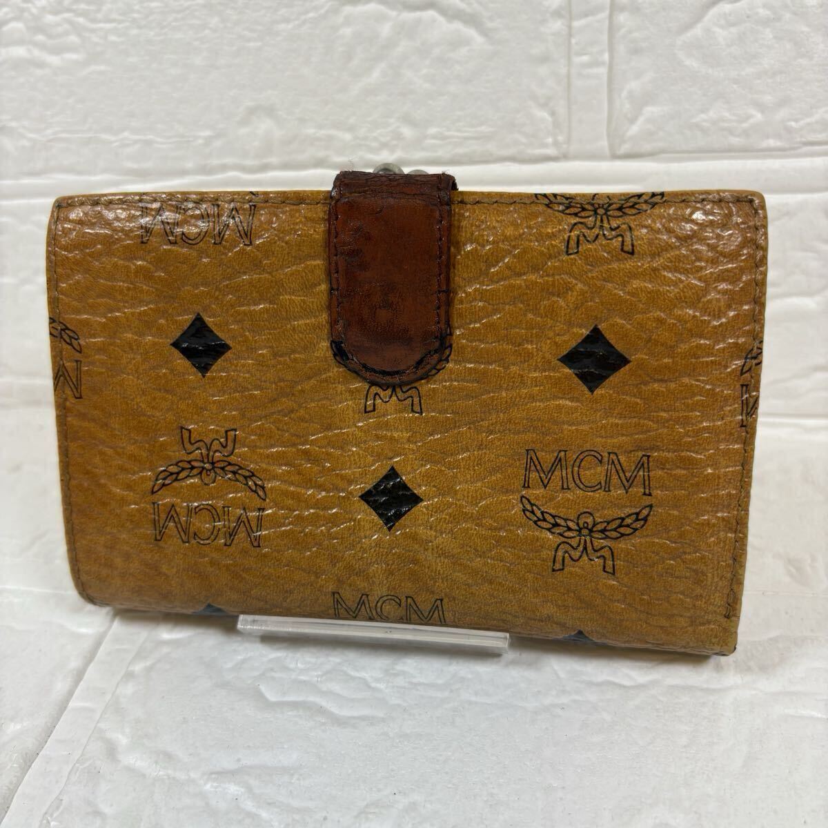 MCM 二つ折り財布 ブラウンレザー imgrc0113956797.jpg