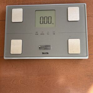 タニタ TANITA 体重計 体組成計 BC-316 (体重急激増減お知らせ機能/推定骨量判定/立てかけ収納Ok)●送料無料
