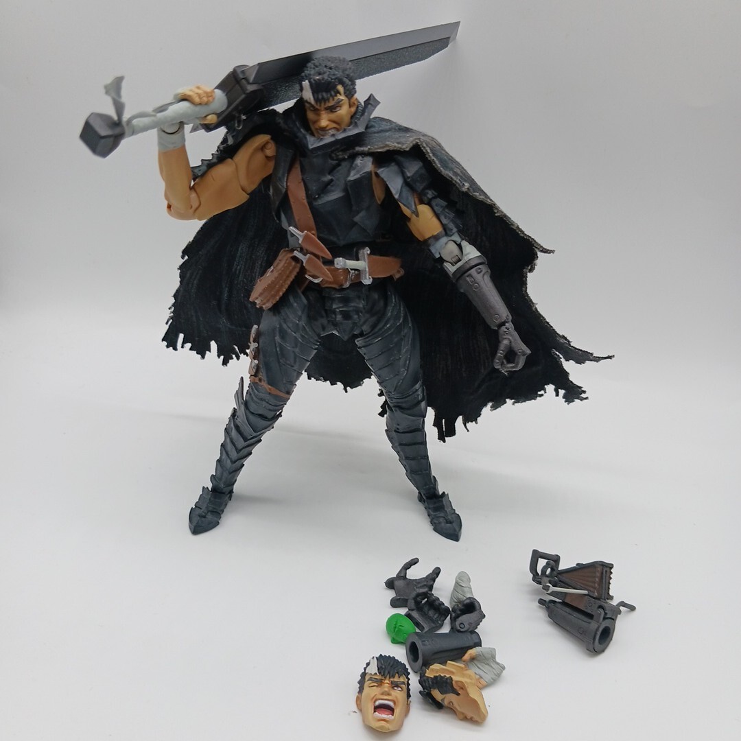 117【ジャンク】S.H.Figuarts(フィギュアーツ) 仮面ライダー龍騎 仮面ライダーリュウガ＆ドラッグブラッカー