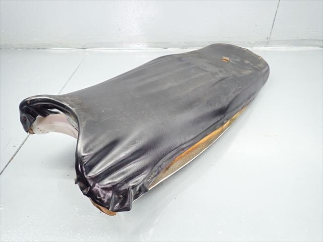 カワサキ ZZR1100D/ZX-11 シート KAWASAKI ZZR1100/ZX-11「コルビン ガンファイターシート