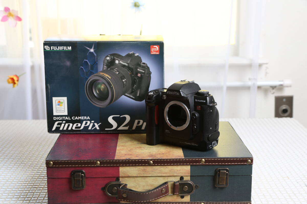 FUJIFILM FinePix S2Pro　ジャンク 富士フィルム「FinePix S2pro」のジャンクを分解・修理してみ