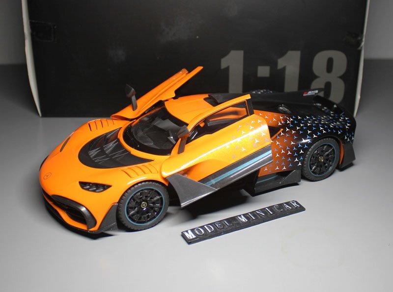 【傷汚れあり】1/18 ミニカー AMG S65 元箱あり 傷汚れあり】1/18 ミニカー AMG S65 元箱あり - メルカリ