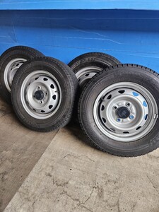 ブリジストンスタッドレスタイヤ 軽トラ用