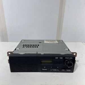 Подлинная Mitsubishi AM/FM радио 8701A229 Minicab, не проверено, с остаться.
