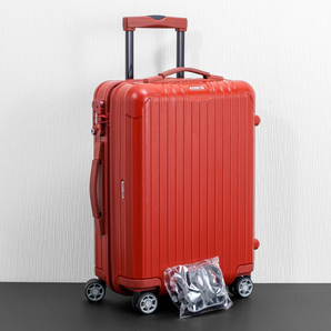 RIMOWA リモワ SALSA サルサ 32L 機内持ち込み 4輪 TSAロック マットレッド 艶消し赤色 キャビン 軽量 スーツケース キャリーバッグ