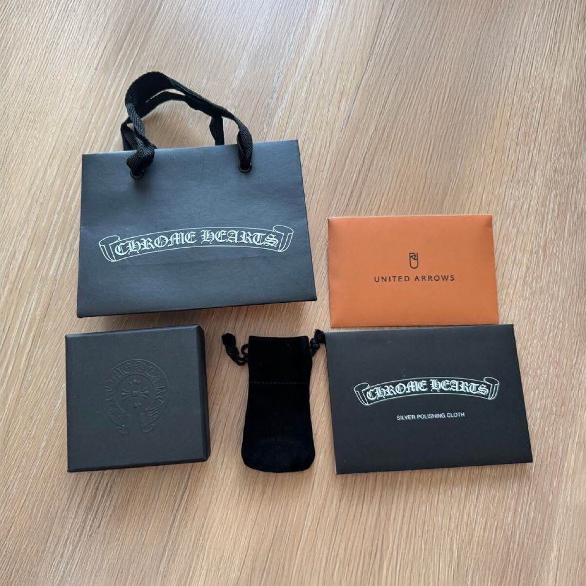 クロムハーツ紙袋ショッパー箱リボン皮袋セット クロムハーツ紙袋ショッパー箱リボン皮袋セット mgmarket_chshopperm