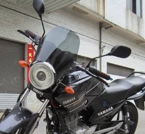 【送料無料!】汎用 クリアー ブラック スクリーン 風防 メーターバイザー カウル 透明 黒 スモーク (ブラック)