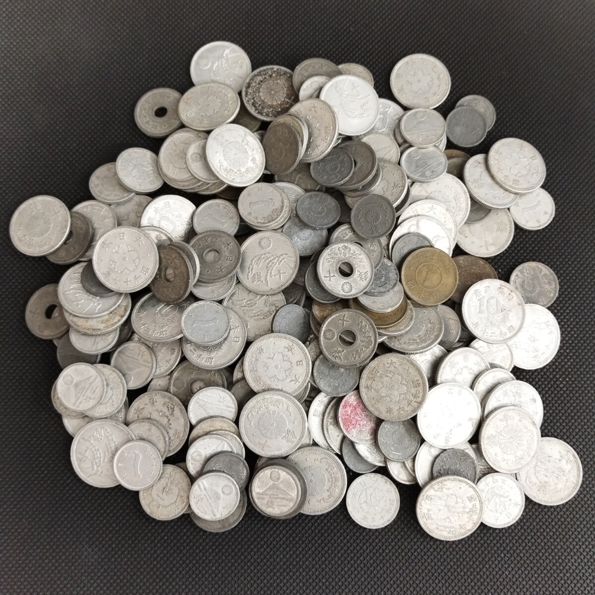 外国　日本古銭　まとめ売り　約6.3kg Amazon.co.jp: 日本古銭まとめ売り 雑銭 450g以上 C2 : ホビー
