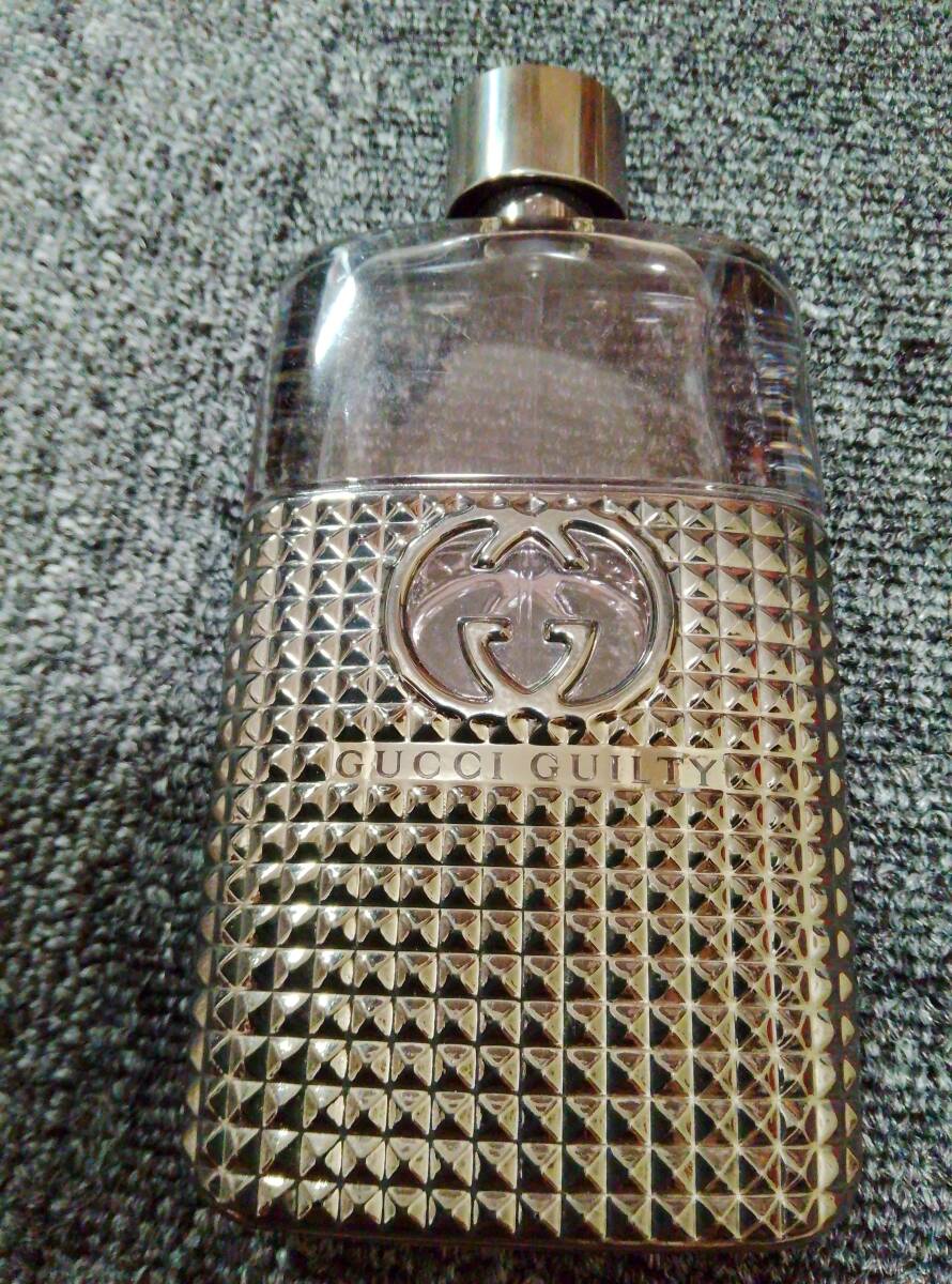 90ml Gucci Guilty pour homme Gucci Guilty бассейн Homme ограничение бутылка studs