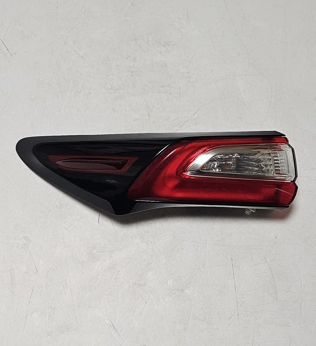 ハリアー60系後期 純正テールランプ一式 Yahoo!オークション -「ハリアー 60 純正」(テールライト