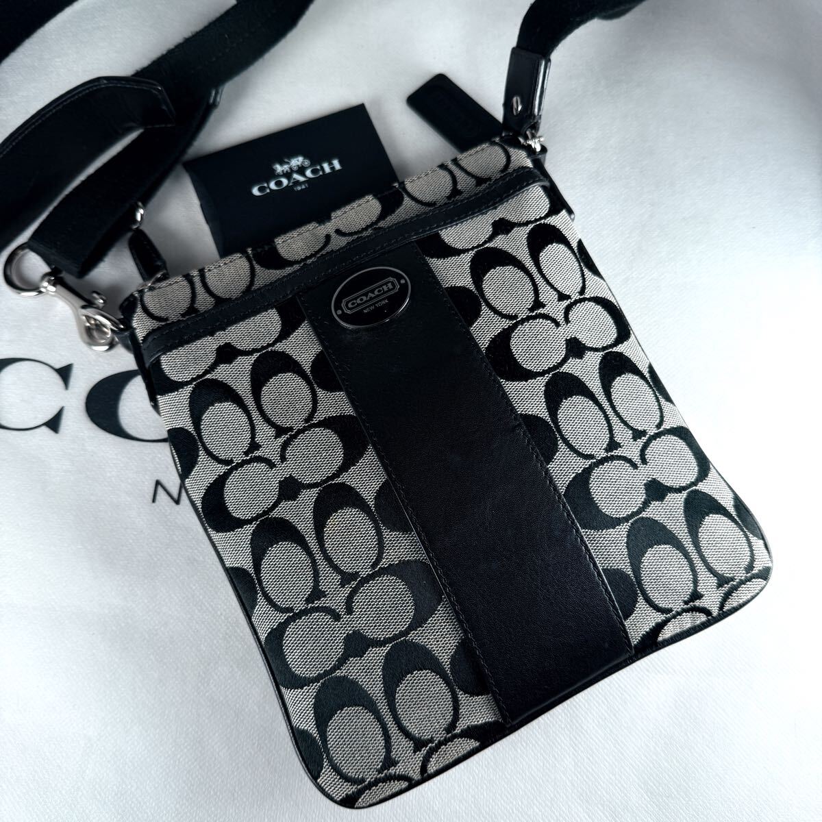 未使用に近い　COACH ショルダーバック 2025年最新】Yahoo!オークション -「コーチ ショルダーバッグ