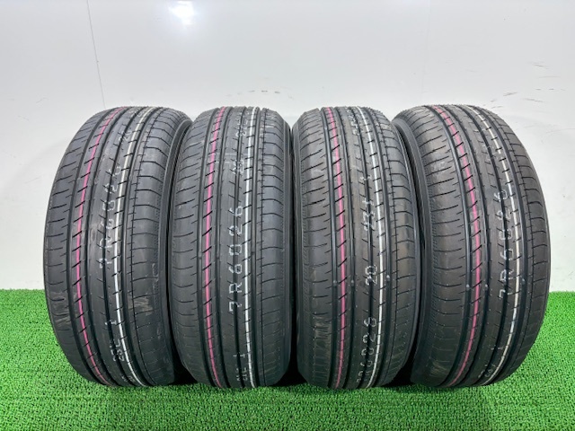 ★バリ山 215/55R17 ヨコハマブルーアースGT AE51 24年製4本 ヨコハマタイヤ ブルーアース GT AE51 215/55R17 98W XL