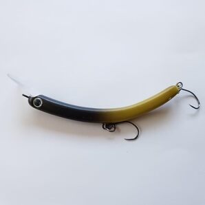 さかさま にょろ系 クランクベイト チョコバナナ 65mm 3.6g 1個 管理釣り場 バーブレスフック トラウト ニジマス イワナ エリア