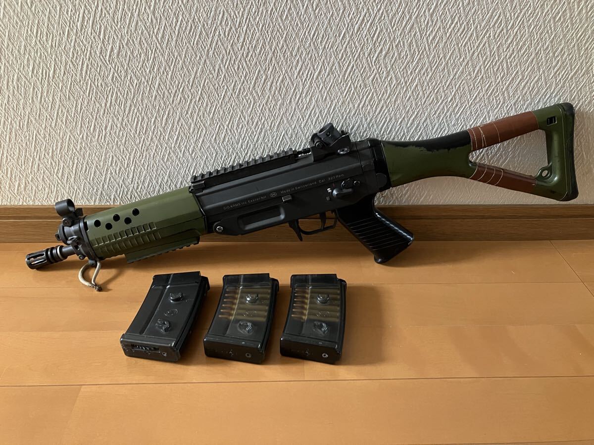 東京マルイ SIG552 マガジン3本付き 東京マルイ SIG552 マガジン3本付き 東京マルイ SIG552 マガジン