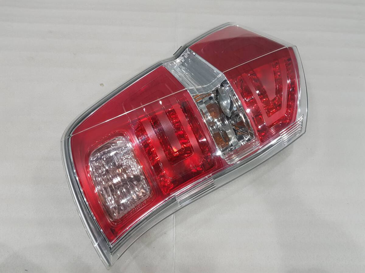 ステップワゴン左テールランプ スズキ 純正 ワゴンRスティングレー 《 MH22S 》 左テールランプ