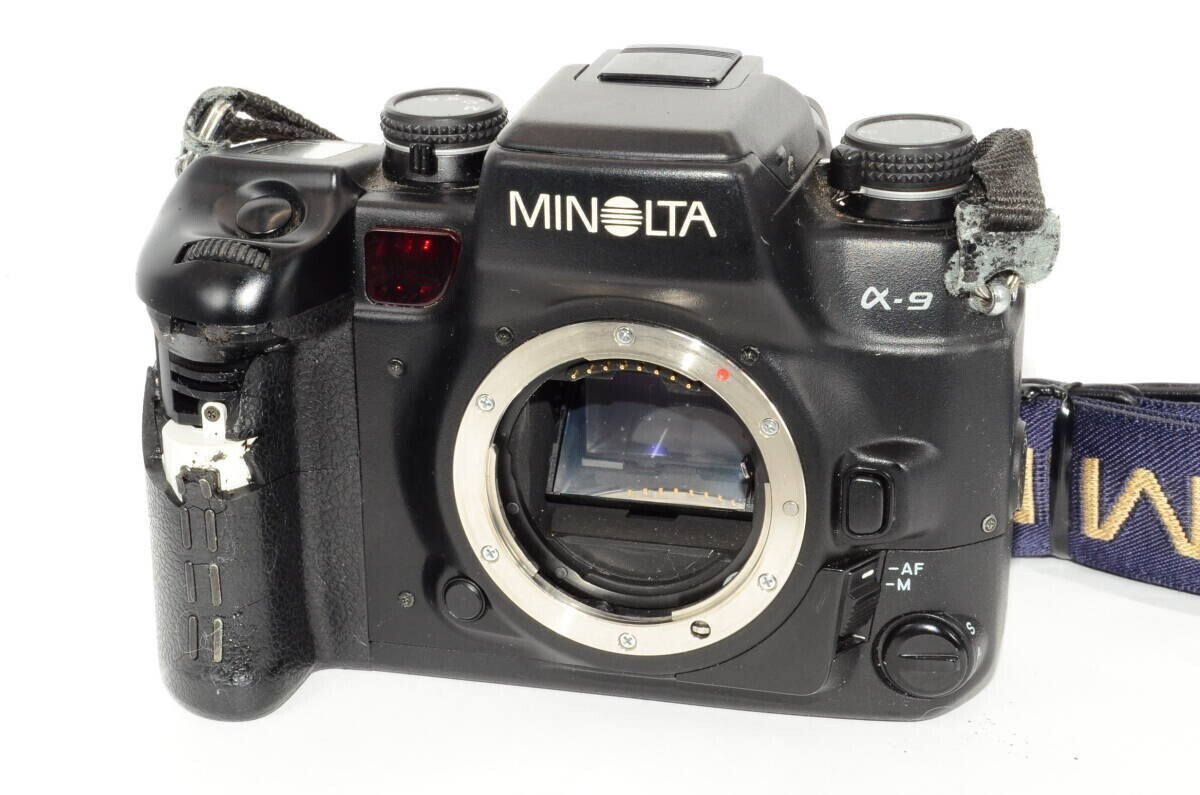 ★グリップ部割れあり品★ ミノルタ MINOLTA α-9 ボディ #19455 ☆グリップ部割れあり品☆ ミノルタ MINOLTA α-9 ボディ #19455