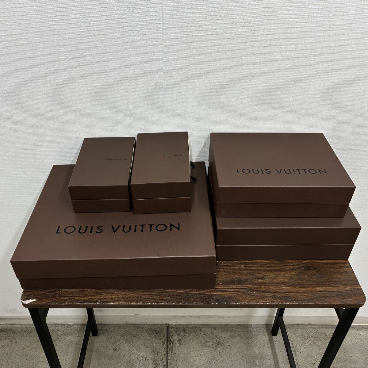 Yahoo!オークション -「ルイヴィトン 空箱」の落札相場・落札価格