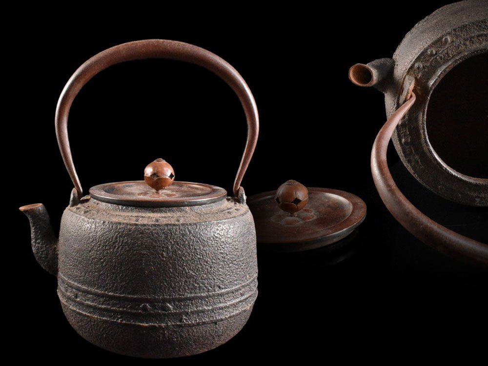 【美品】鉄瓶 伊藤宝斎造 銅蓋 小ぶり 鉄器/鉄製 鉄分補給 やかん 金属工芸 Yahoo!オークション -「伊藤」(鉄製) (金属工芸)の落札相場
