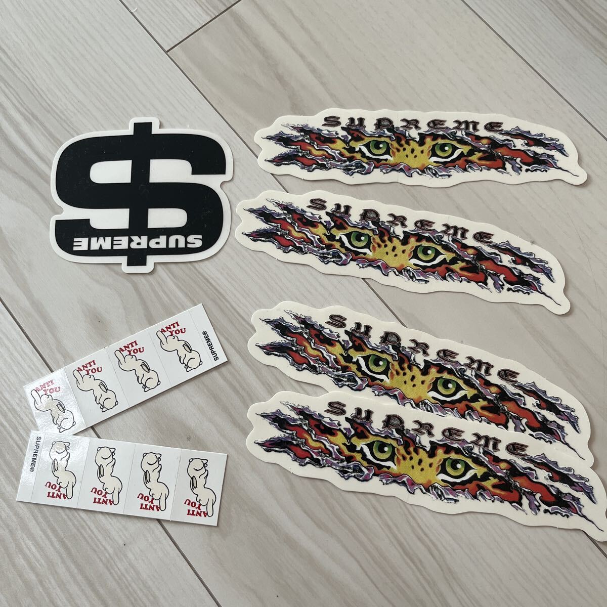 シュプリーム ステッカー　７枚