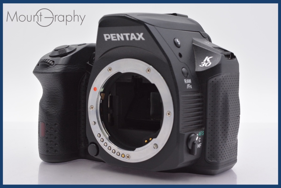 カメラバック付き傷なし美品　ペンタックス K-30 トリプルズーム★送料無料★ カメラバック付き傷なし美品 ペンタックス K-30 トリプルズーム