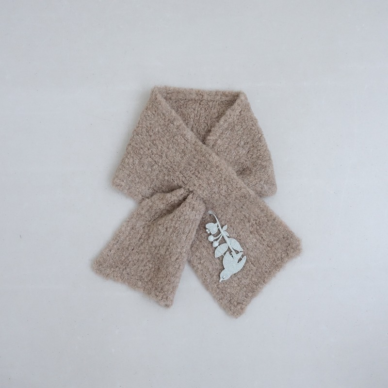 未使用 ミナペルホネン キッズマフラー アルパカ 未使用 ミナペルホネン キッズマフラー アルパカ 未使用 ミナ