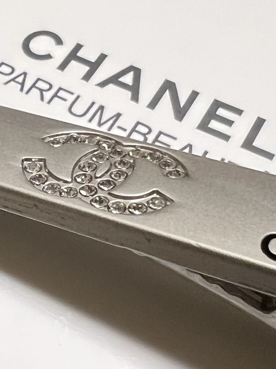 ノベルティ　シャネル髪留め　新品未使用　今月末迄 CHANEL - シャネル 髪留めの通販 by ふー's shop｜シャネルなら