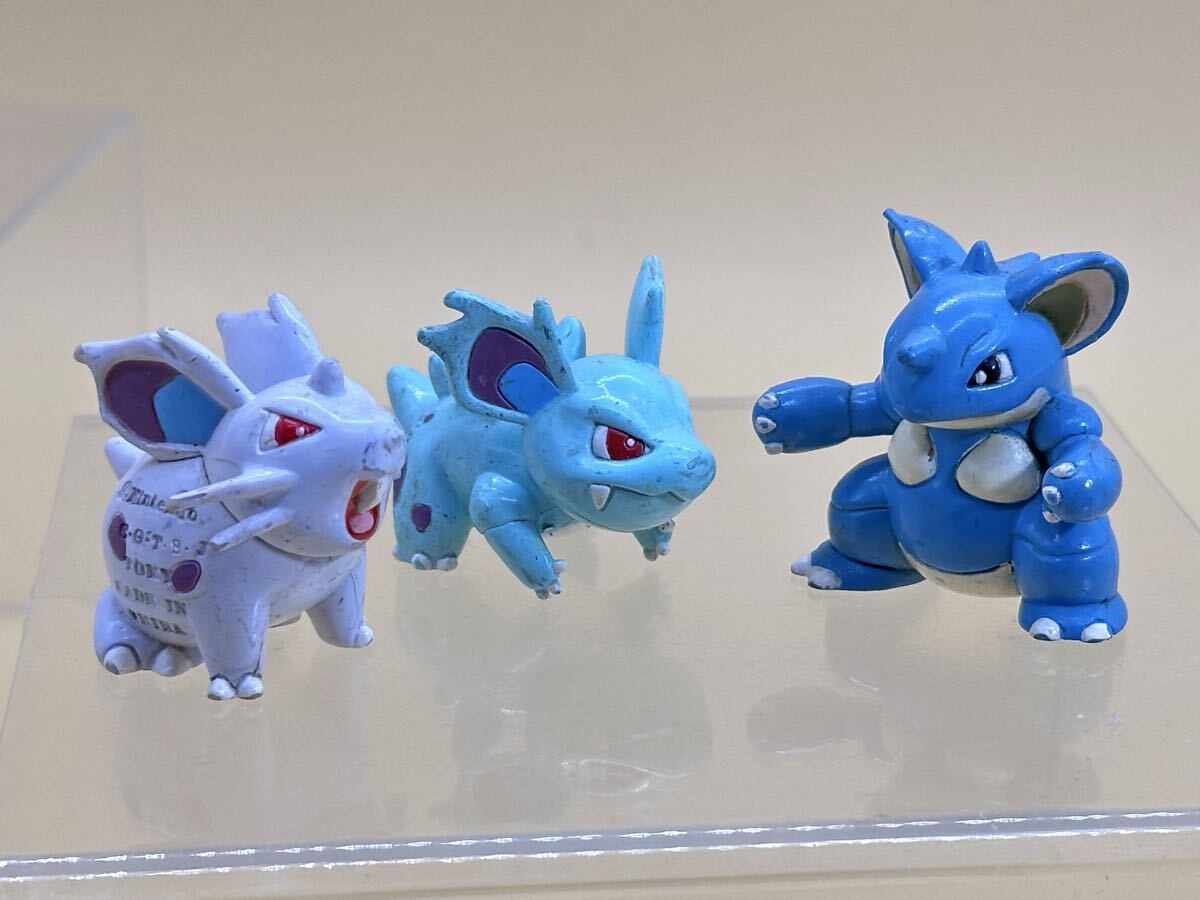 初期 モンコレ ニドラン ニドリーノ 希少】ポケモン モンコレ 初期 ニドラン ニドリーノ ニドクイン