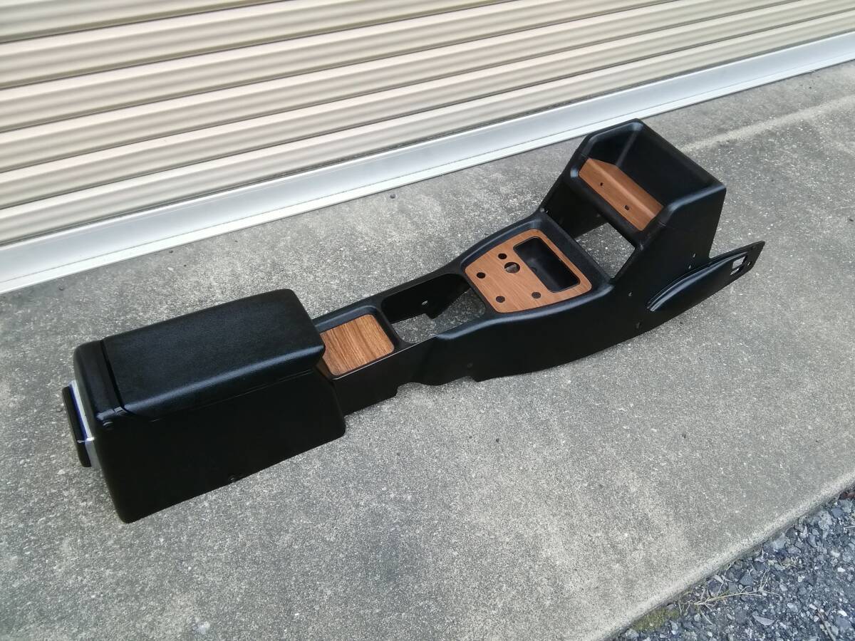 日産 ハコスカ センターコンソール GC10 後期 日産 ハコスカ センターコンソール GC10 後期 Amazon.co.jp