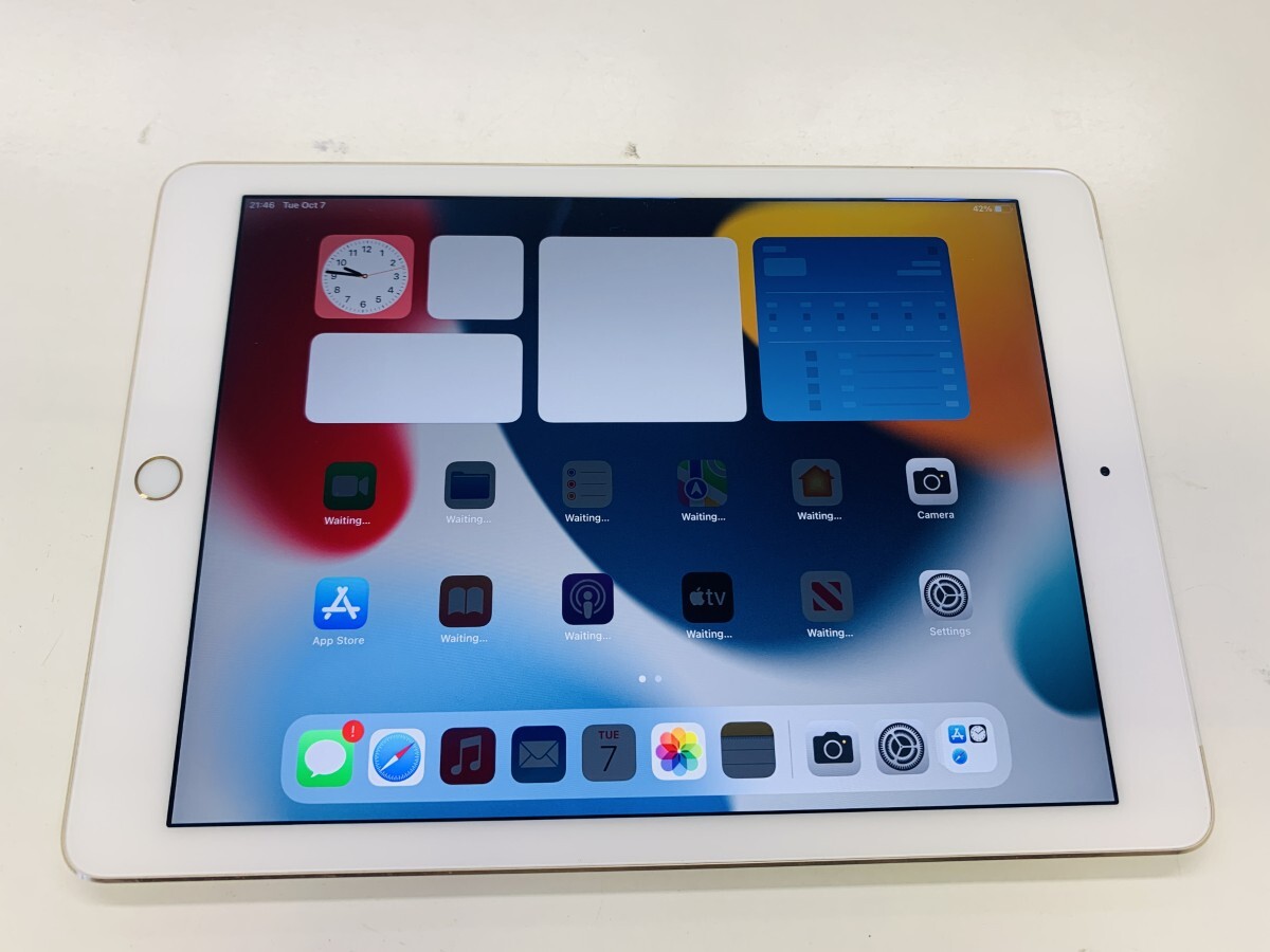 Apple iPad Air 2 Wi-Fi+Cellular 32GB docomo [ゴールド