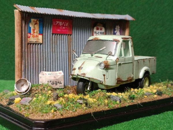 昭和レトロジオラマ トラック 乗用車 フィギュア コレクション完成品 ケース付 昭和レトロジオラマ トラック 乗用車 フィギュア コレクション