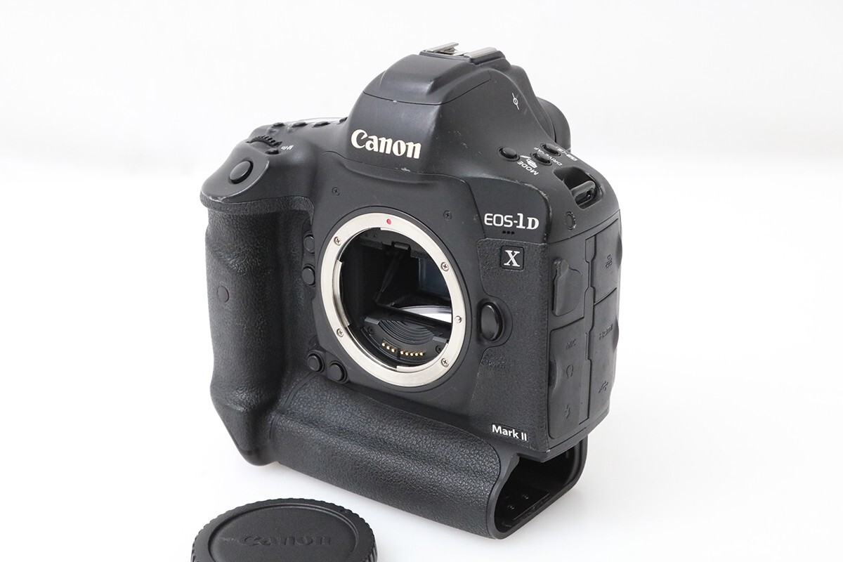 Canon EOS 1D Mark II動作未確認 ジャンク Canon EOS 1D Mark II動作未確認 ジャンク