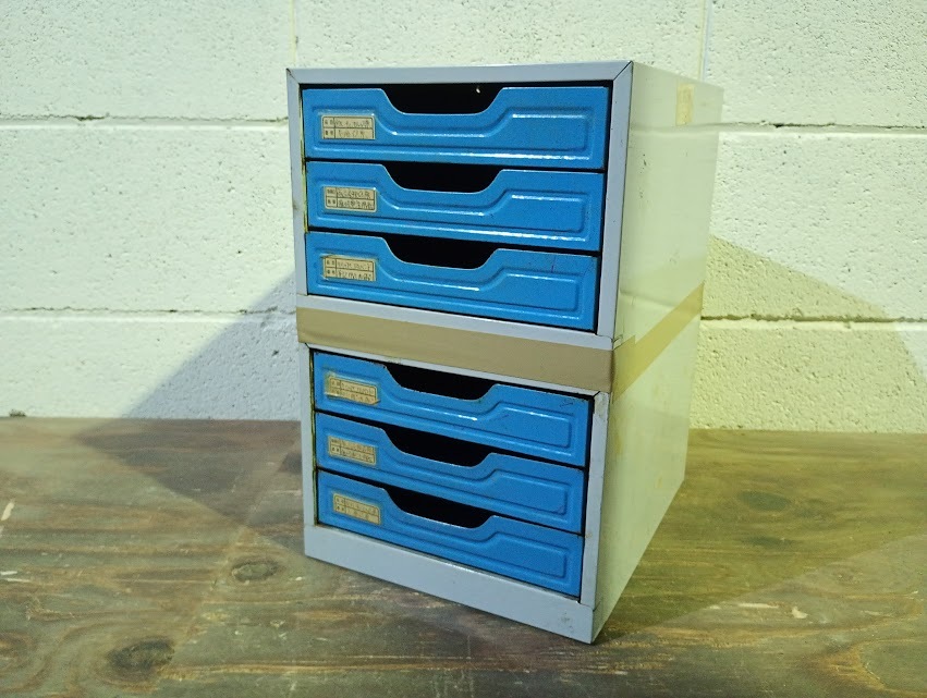 昭和レトロポップ家具、アンティークUCHIDAの引き出し.４０年以上前のもの small20240523_123750.jpg