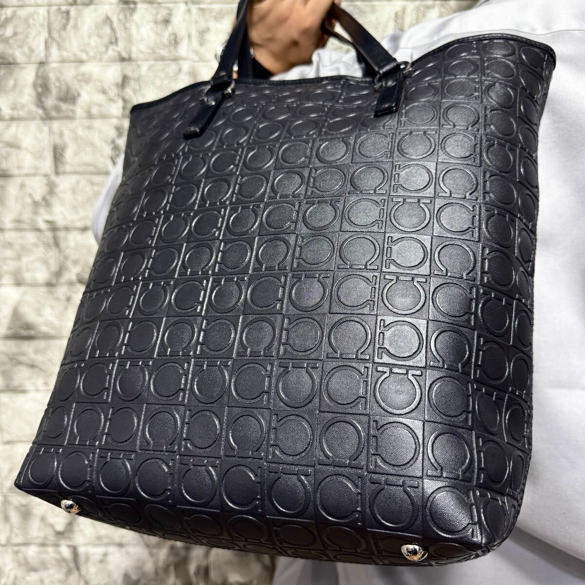 2025年最新】Yahoo!オークション -フェラガモ トートバッグの