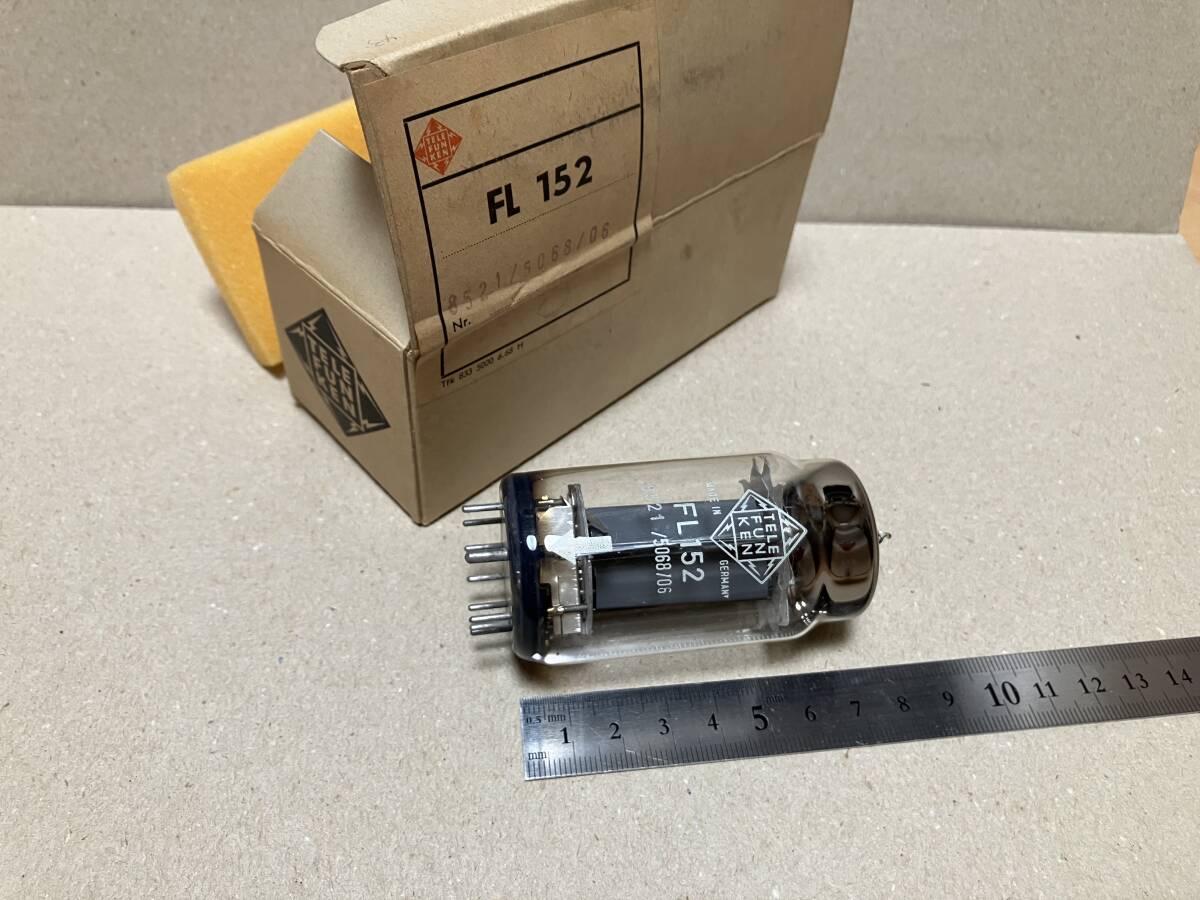 新品未使用テレフォンケン真空管E90CC E92CC Telefunken 2本1組