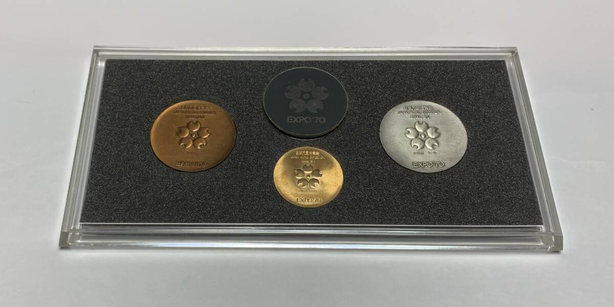 EXPO'701970年製 (昭和45年)大阪万博当時の銘々皿5枚ヴィンテージ物 EXPO´701970年製 (昭和45年)大阪万博当時の銘々皿5枚