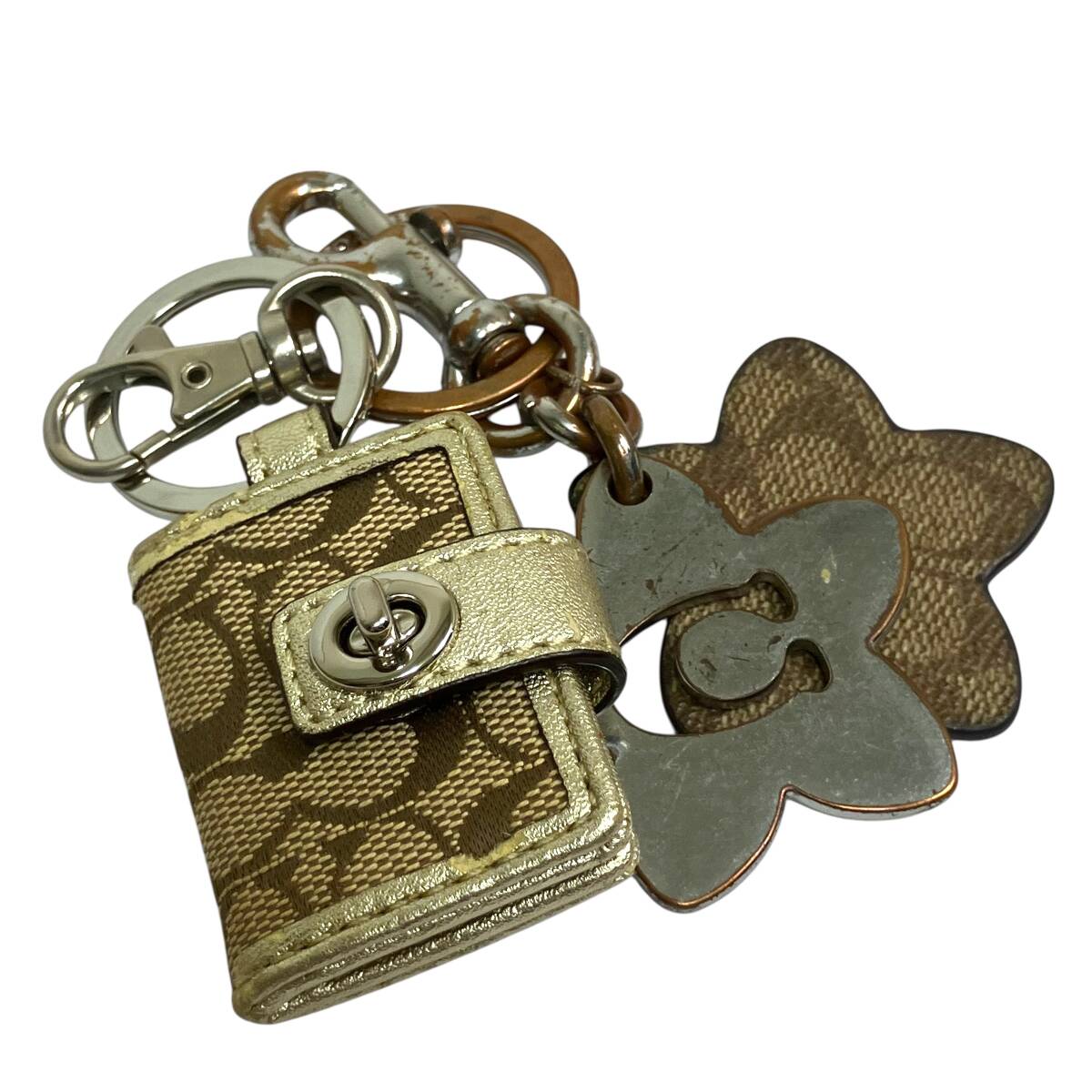 COACH コーチキーホルダー　ミニフォト COACH® Outlet | Picture Frame Bag Charm In Signature Canvas