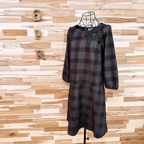 【クチュールブローチ】チェック柄 リボン装飾 ワンピース 長袖 グレー×黒【HFby6PR】レディース・洋服・秋冬【X9X3T9N】