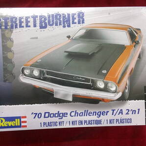 レベル 1/24 ’70 ダッジチャレンジャー T/A 2’n1 新品未組立 2596
