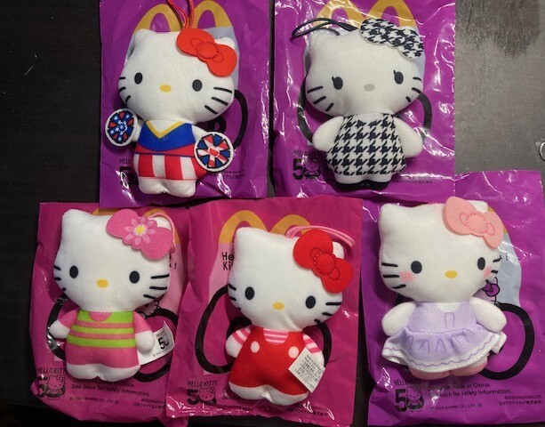 【未使用・箱付き】2001年限定 マクドナルド×ハローキティ ティーポット マクドナルド】ハローキティ50周年のハッピーセット 第2弾発売から1日