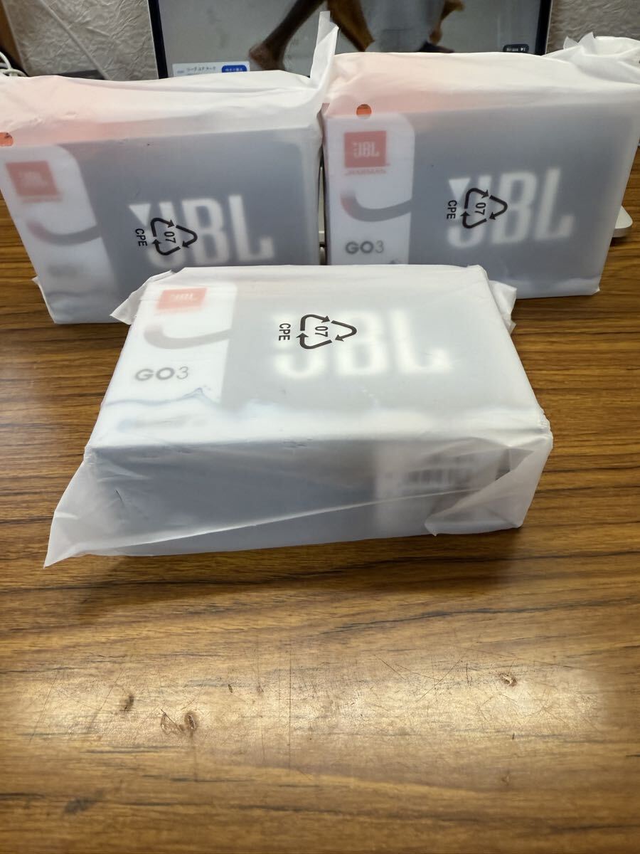 新品未使用 Jbl go3 ✖️5個 Amazon.co.jp: JBL GO3 Bluetoothスピーカー USB C充電/IP67防塵