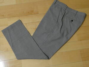 831.UNIQLO ユニクロ メンズ 感動パンツ グレー 321-406708 ウエスト79cm 数回着用の美品 送料無料