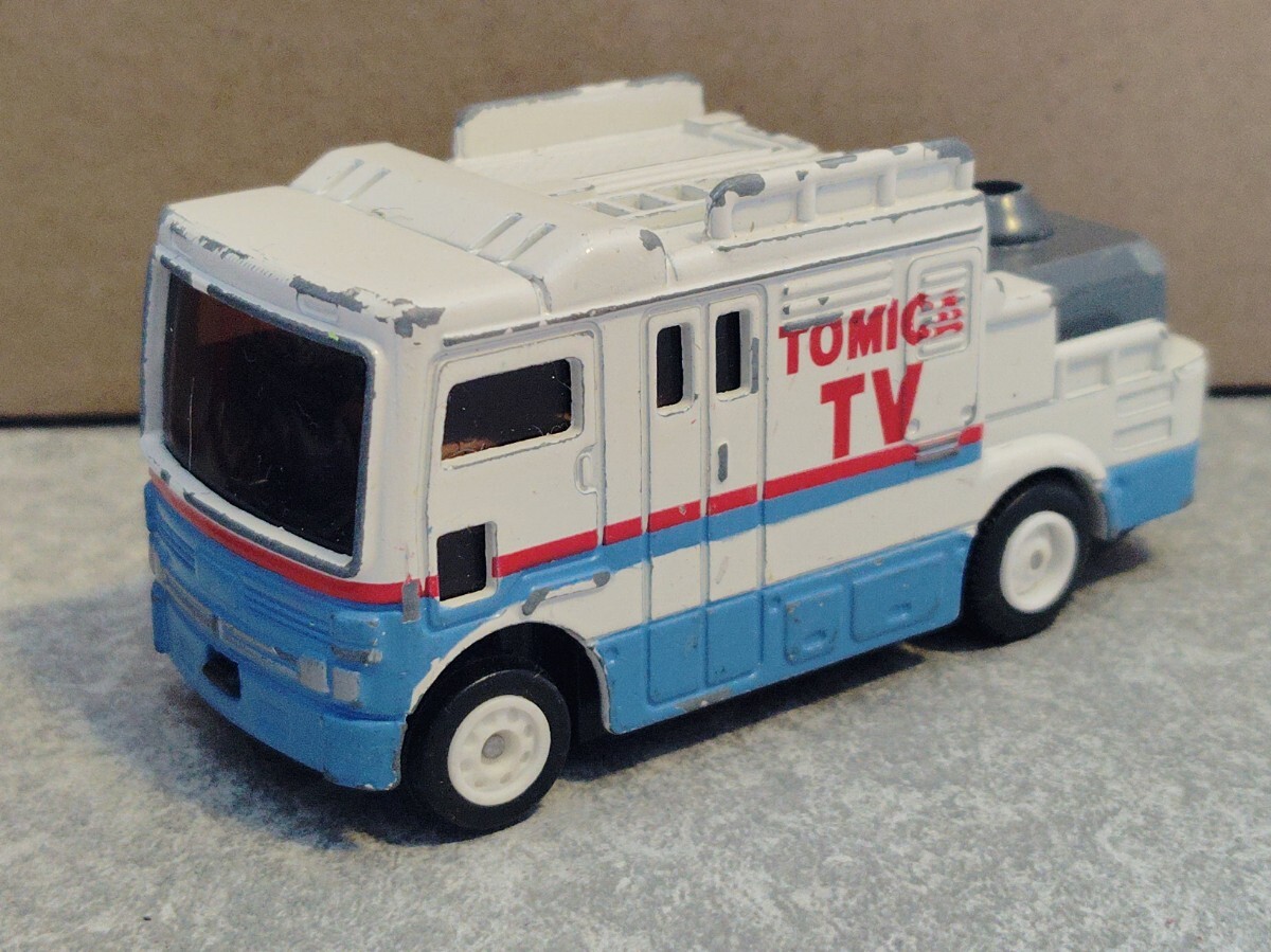 【未使用品】モータートミカ TV中継車 TOMY アクション モータートミカ AM-1 TV中継車 - メルカリ