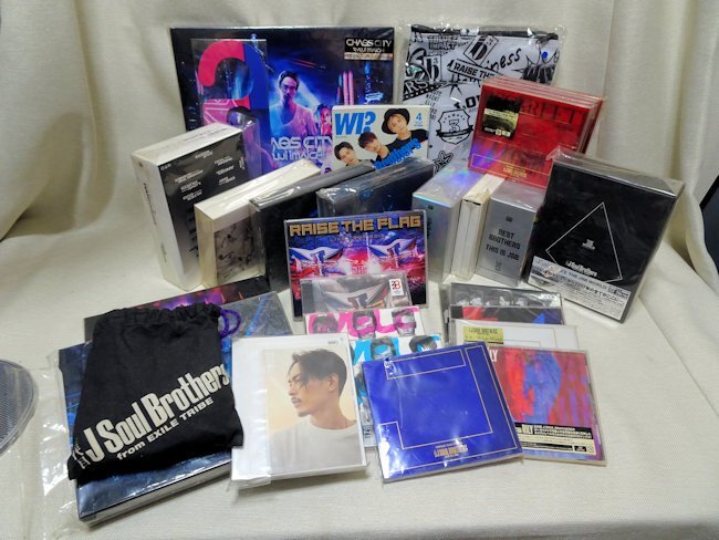 三代目のグッズ、DVD、CDまとめて出品します。 三代目 J SOUL BROTHERS from EXILE TRIBEの商品｜mu-moショップ